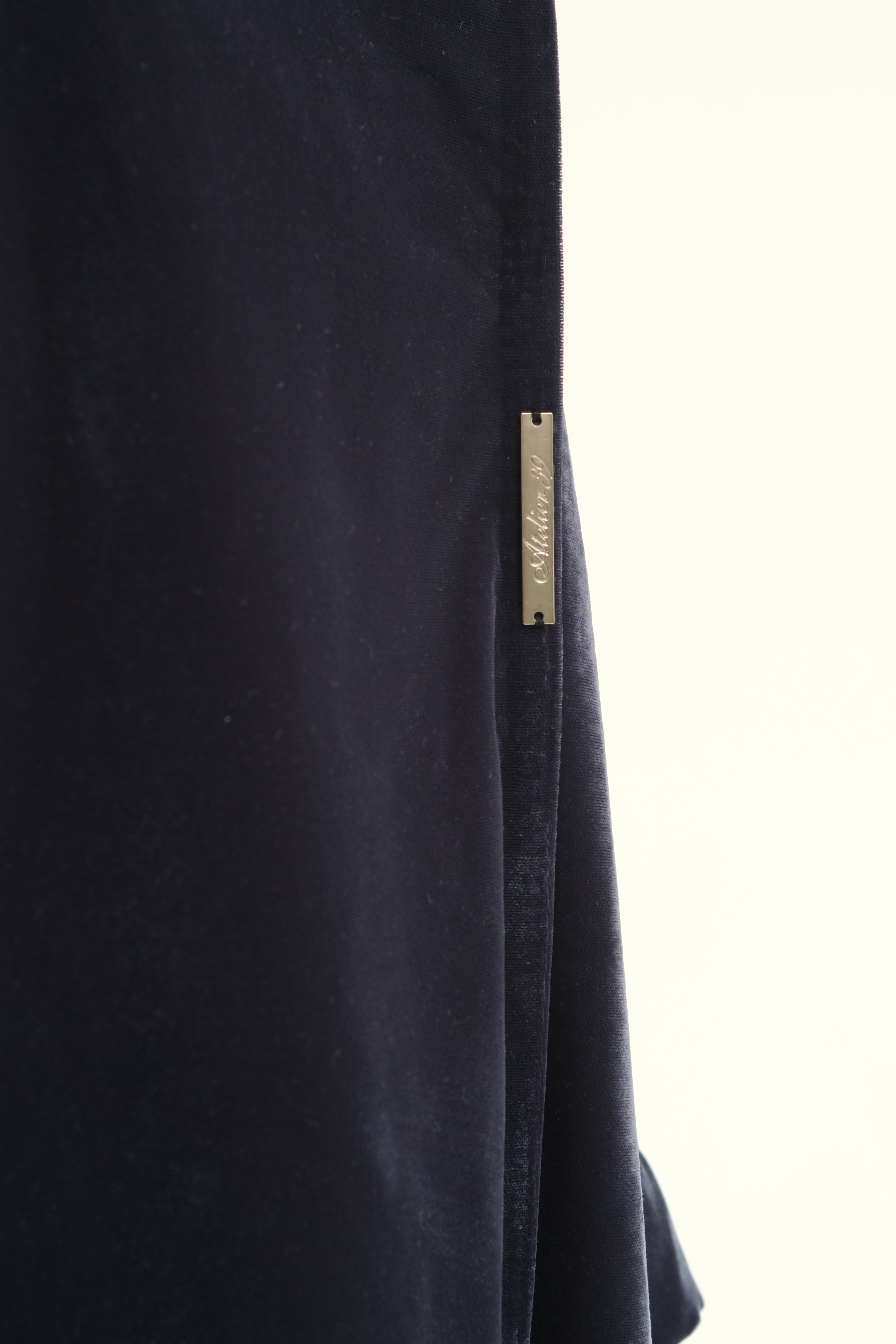Velvety (Grey)
